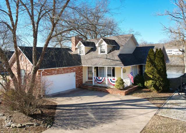 Property at 582 Foggy River Rd, Hollister, MO 65672, 3 beds, 2.5 baths
