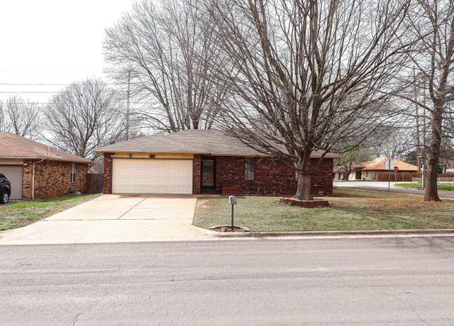 Property at 2107 S Ferguson Ave, Springfield, MO 65807, 3 beds, 2 baths