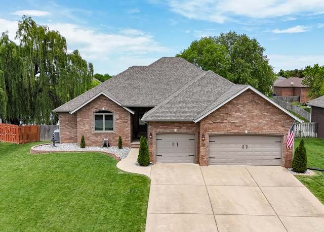 Property at 711 Morning Glory Dr, Nixa, MO 65714, 4 beds, 3 baths