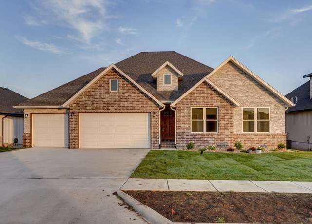 Property at 3010 W Allen Dr, Springfield, MO 65810, 3 beds, 2 baths