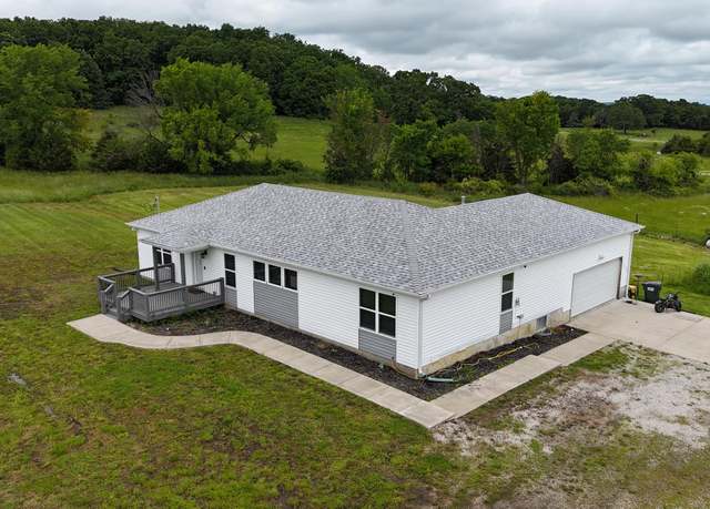 Property at 1000 W Miller St, Pleasant Hope, MO 65725, 3 beds, 2 baths