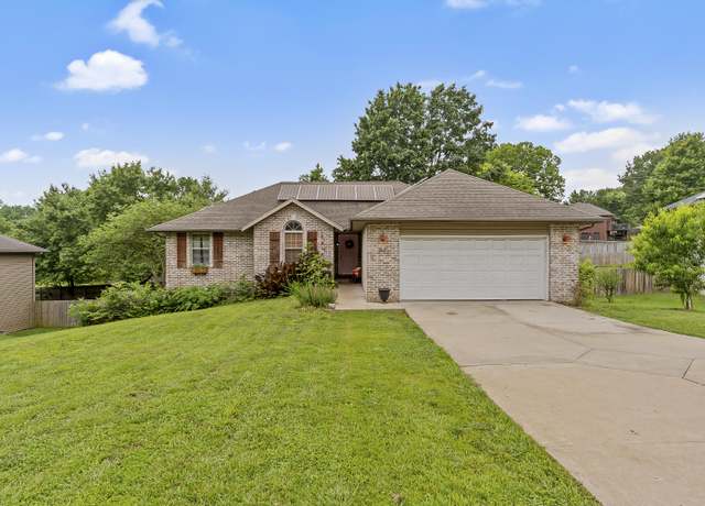 Property at 825 Pershing St, Willard, MO 65781, 5 beds, 3 baths
