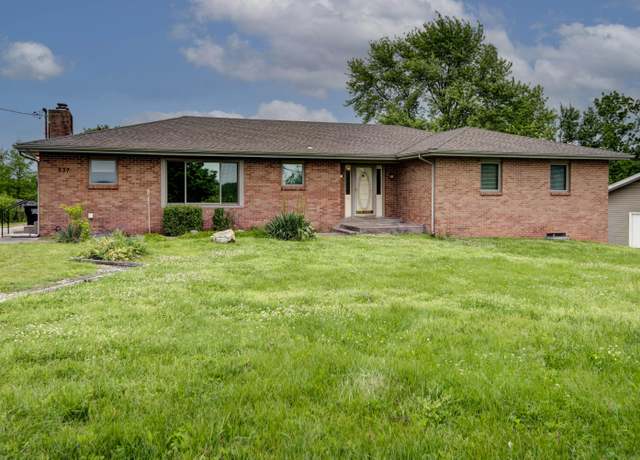 Property at 537 E Farm Road 96, Springfield, MO 65803, 4 beds, 2.5 baths