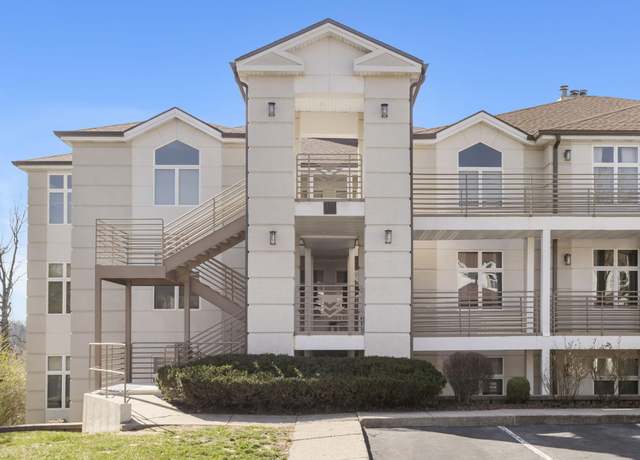 Property at 120 Oxford Ct #7, Branson, MO 65616, 3 beds, 2 baths
