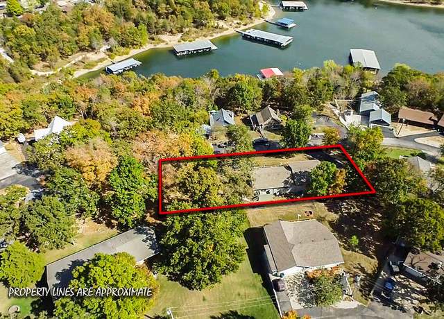 Property at 85 Capulet Ln, Kimberling, MO 65686, 4 beds, 3 baths