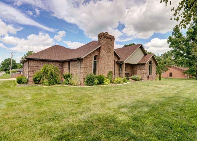 Property at 311 Northview Rd, Nixa, MO 65714, 4 beds, 3.5 baths