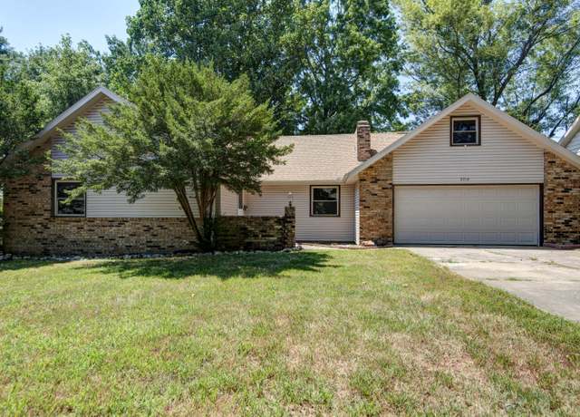 Property at 3719 S Ferguson Ave, Springfield, MO 65807, 4 beds, 3 baths