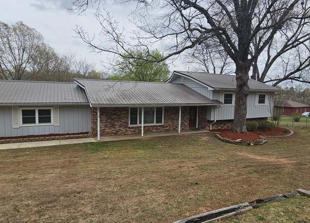 Property at 530 Brewer St, Thayer, MO 65791, 3 beds, 3.5 baths