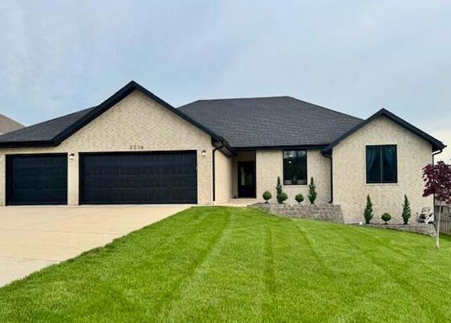 Property at 2236 N Citation Ave, Springfield, MO 65802, 4 beds, 2 baths