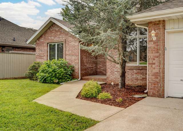 Property at 3664 W Edgewood St, Springfield, MO 65807, 3 beds, 2 baths