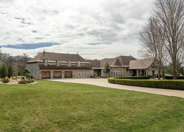 Property at 4434 E Farm Road Ln, Springfield, MO 65809, 6 beds, 5.5 baths