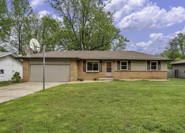 Property at 2535 W Katella Ln, Springfield, MO 65807, 3 beds, 1.5 baths