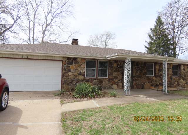 Property at 511 S Concordia Ave, Republic, MO 65738, 3 beds, 2 baths
