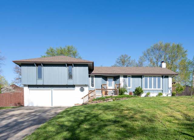 Property at 4640 S Leroy Ave, Springfield, MO 65810, 3 beds, 2 baths
