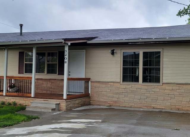 Property at 3208 W Olive St, Springfield, MO 65802, 3 beds, 2 baths