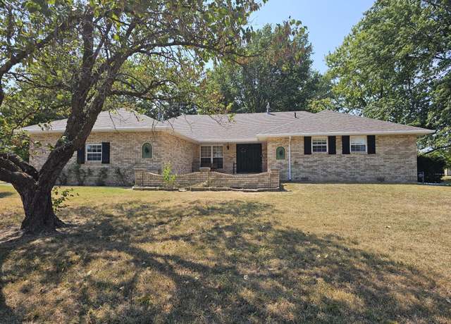 Property at 1259 Pine Dr, Mt Vernon, MO 65712, 4 beds, 2 baths