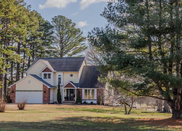 Property at 1400 W Lane Ave, Cabool, MO 65689, 5 beds, 3.5 baths