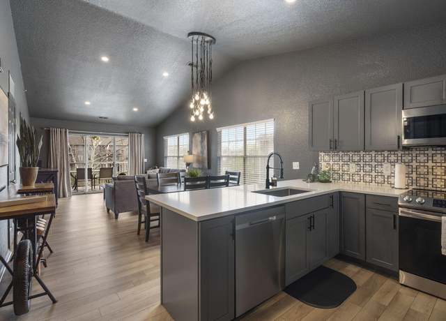 Property at 34 Golfshores Dr #36, Branson, MO 65616, 2 beds, 2 baths