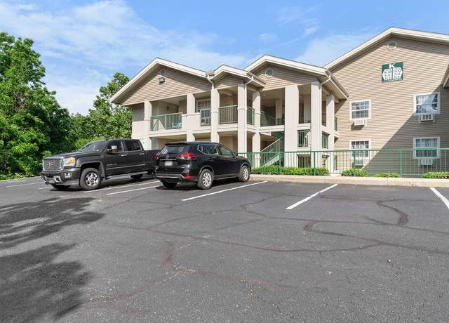 Property at 175 West Rockford Dr. Dr #6, Branson, MO 65616, 2 beds, 2 baths