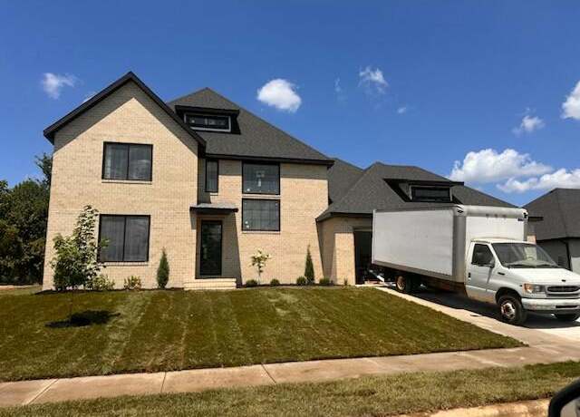 Property at 1631 E Cobblestone Dr, Ozark, MO 65721, 5 beds, 5 baths