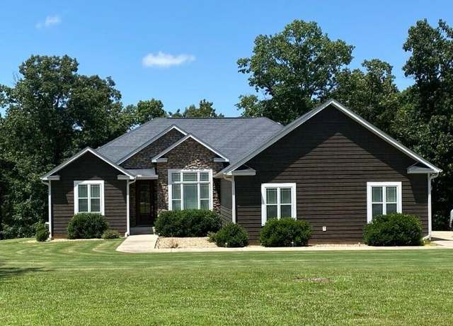 Property at 5037 Private Road 8948, West Plains, MO 65775, 5 beds, 3 baths