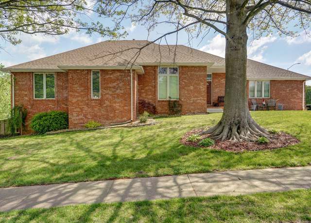 Property at 707 W Bentwater Dr, Nixa, MO 65714, 5 beds, 3 baths