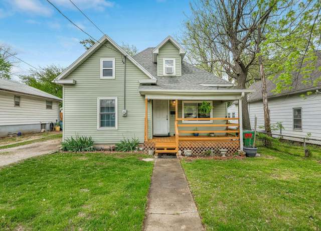 Property at 1627 W Atlantic St, Springfield, MO 65803, 3 beds, 2 baths