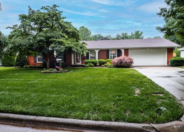 Property at 2368 E Wayland St, Springfield, MO 65804, 3 beds, 2 baths
