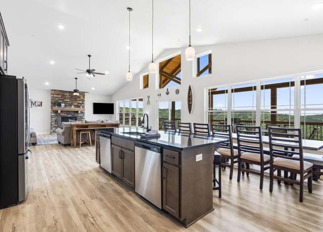 Property at 10 Shellie Ln, Indian Point, MO 65616, 7 beds, 8 baths