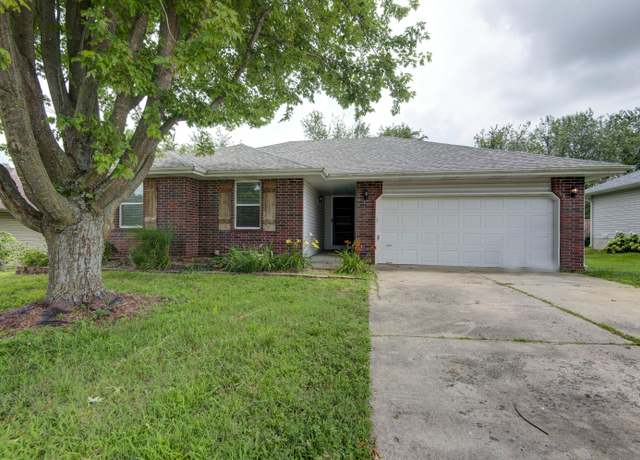 Property at 4252 W Madison St, Springfield, MO 65802, 3 beds, 2 baths