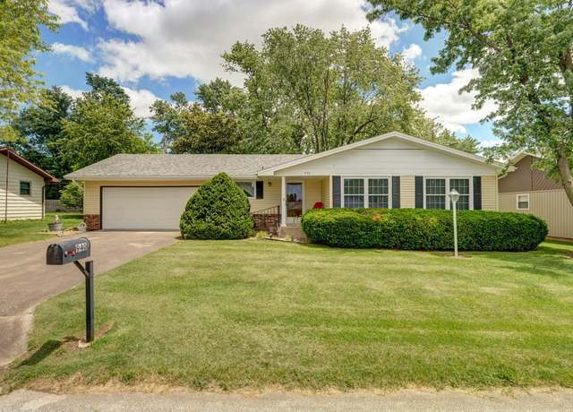 Property at 940 Carl Allen St, Mt Vernon, MO 65712, 3 beds, 2 baths