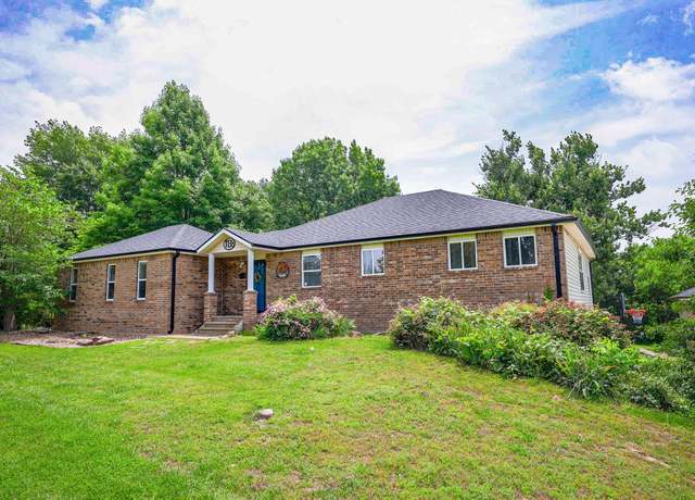 Property at 1138 Forest Ridge Dr, Bolivar, MO 65613, 3 beds, 3 baths