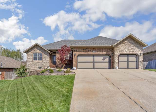 Property at 904 N 19th Ave, Ozark, MO 65721, 5 beds, 3.5 baths