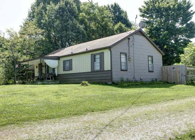 Property at 856 874 E Farm Road 80, Springfield, MO 65803, 3 beds, 1 bath