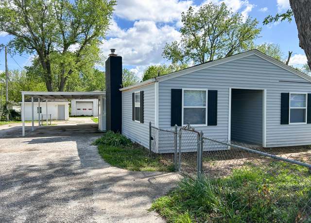 Property at 3240 W Page St, Springfield, MO 65802, 3 beds, 2 baths