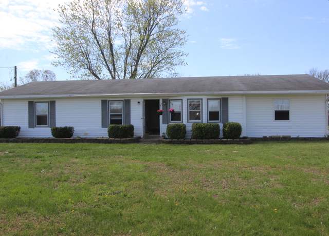 Property at 986 Burnett Rd, Seymour, MO 65746, 4 beds, 1 bath