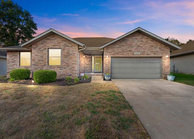 Property at 3323 E Lark St, Springfield, MO 65804, 3 beds, 2 baths