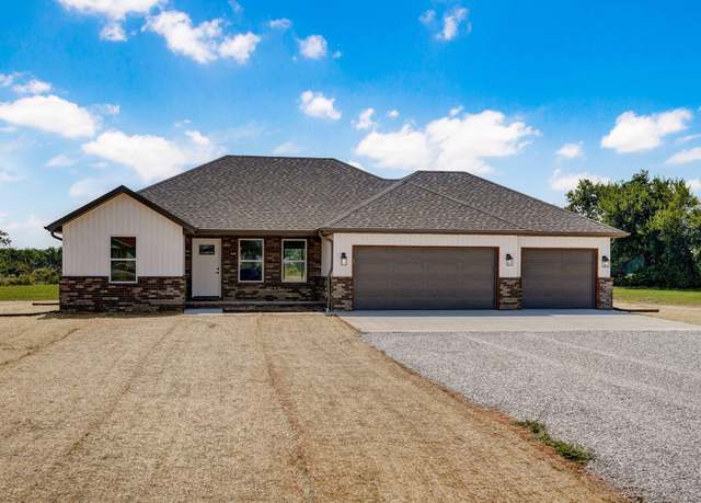 Property at 24169 Lawrence 2177, Marionville, MO 65705, 3 beds, 2 baths