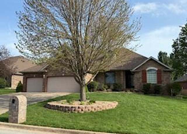 Property at 4830 S Montrose Pl, Springfield, MO 65810, 3 beds, 2.5 baths