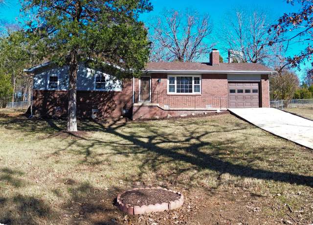 Property at 581 Cannon Ball Loop Loop, Branson, MO 65616, 3 beds, 2 baths