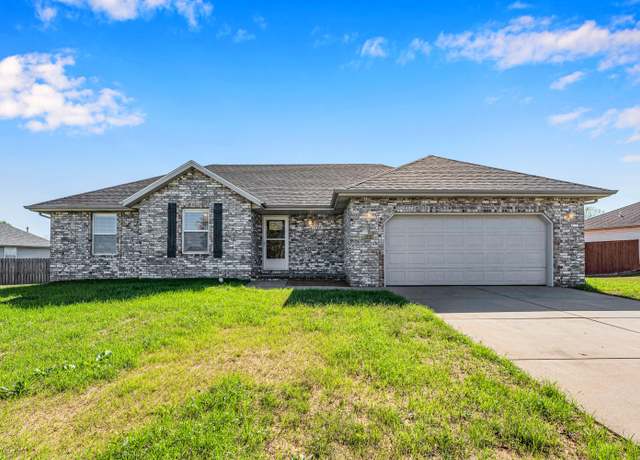 Property at 6006 N 9th Ave, Ozark, MO 65721, 3 beds, 2 baths