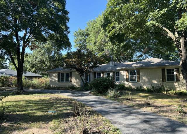 Property at 5923 S Hilltop Dr, Springfield, MO 65810, 4 beds, 2 baths