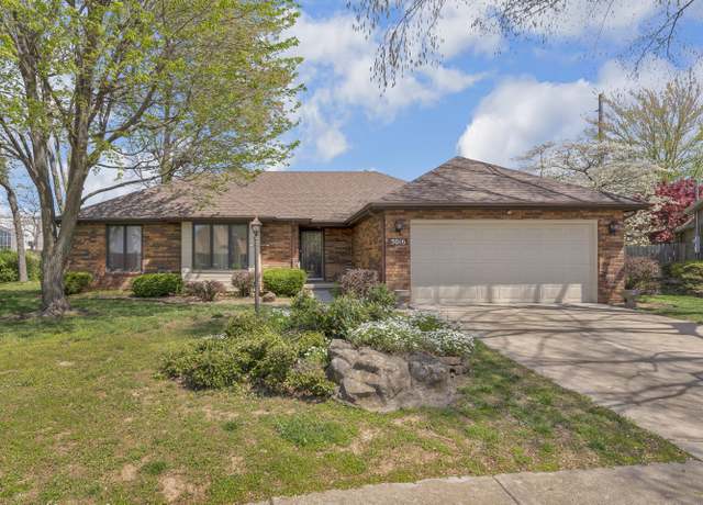 Property at 3016 S Oak Ave, Springfield, MO 65804, 3 beds, 2 baths
