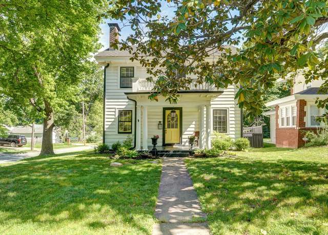 Property at 1501 E Walnut St, Springfield, MO 65802, 4 beds, 1.5 baths