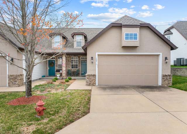 Property at 107 Residence Ln, Branson, MO 65616, 3 beds, 2.5 baths