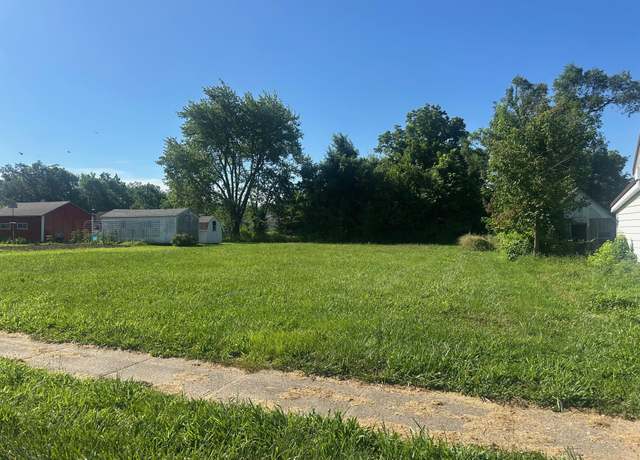 Property at 306 E Front St, Mountain Grove, MO 65711