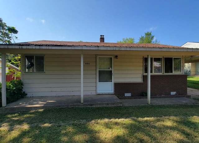Property at 624 Joe Jones Blvd, West Plains, MO 65775, 2 beds, 1 bath