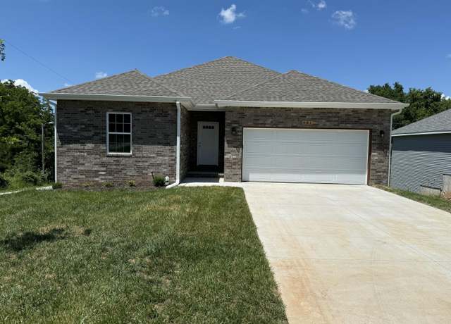 Property at 401 E Wright St, Willard, MO 65781, 5 beds, 3 baths