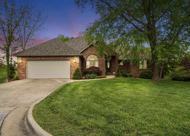 Property at 1963 E Burntwood Dr, Springfield, MO 65803, 5 beds, 3 baths