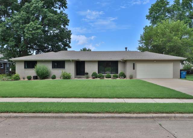 Property at 4105 S Delaware Ave, Springfield, MO 65804, 3 beds, 2.5 baths
